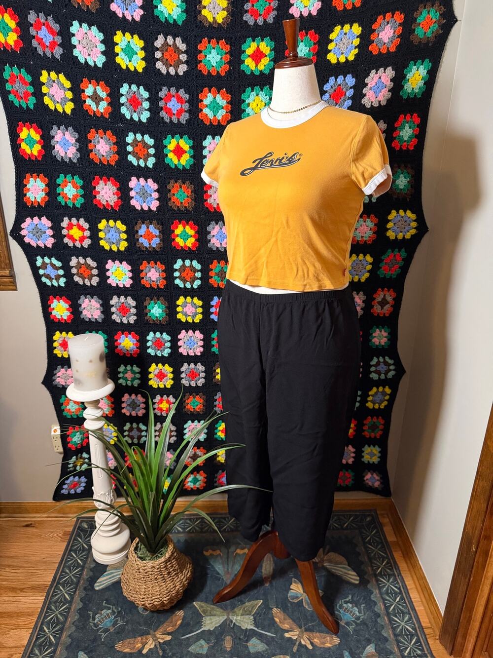 Levi’s Mustard Yellow Ringer Baby Tee Women’s XL Crop Logo Shirt Y2K